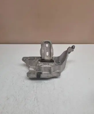 Peugeot 2008 II Engine mount bracket 9824312980