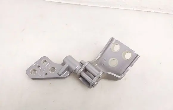 Toyota ProAce City Loading door lower hinge 