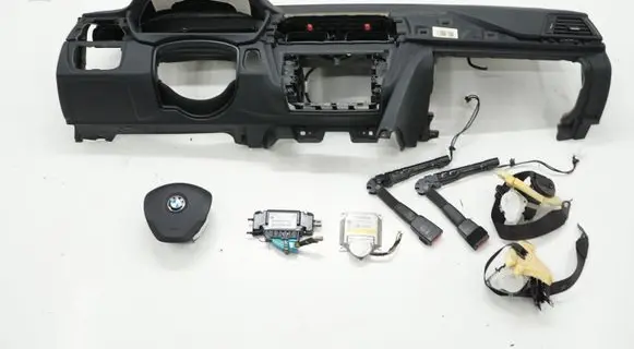 BMW 3 F30 F35 F31 Dashboard OM9218490