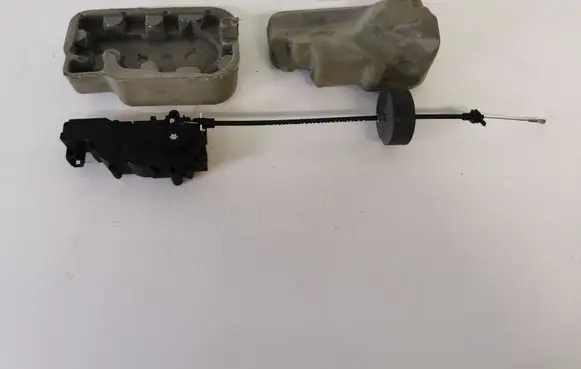 Mercedes-Benz GLS X166 Tailgate/trunk/boot lock/catch/latch A2047500060