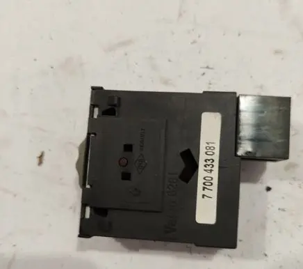 Renault Scenic I Headlight level height control switch 7700433081