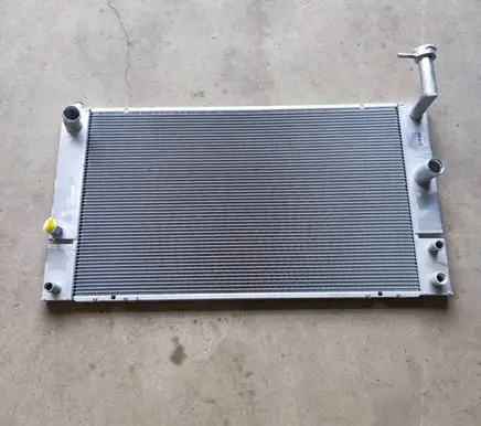 Toyota Prius (NHW20) Coolant radiator 1604121282 1604121281 1604121280