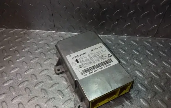 Mercedes-Benz E W212 Airbag control unit/module A2129010700 5WK43871 2129010700