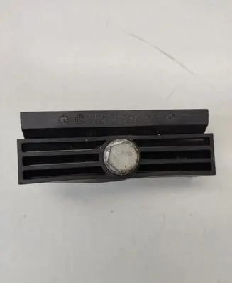 Battery bracket