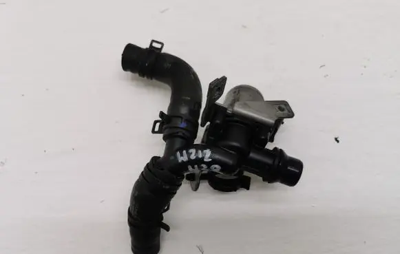 Mercedes-Benz E W212 Coolant heater control valve A6512000231