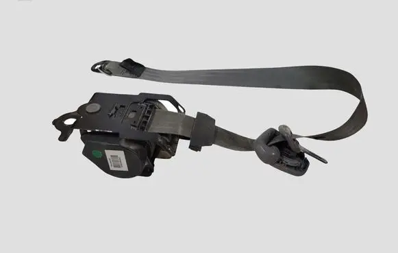 KIA Carens II Front seatbelt 045279