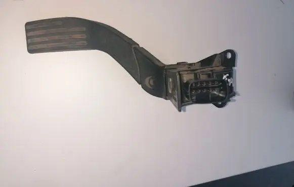 Ford Focus Accelerator throttle pedal 98AB9F836AE D1U7A