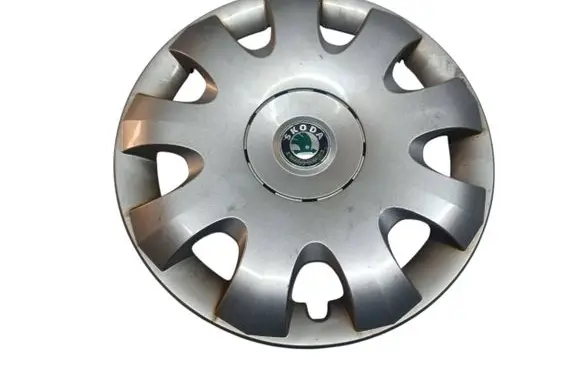 Skoda Octavia Mk2 (1Z) R15 wheel hub/cap/trim 1Z0601147A