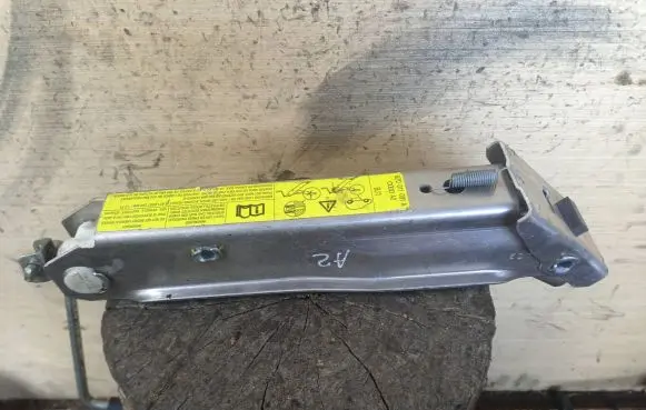 Audi A2 Lift Jack 8Z0011031A