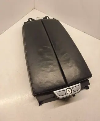 BMW 6 F06 Gran coupe Armrest 9241723 D100636 41883711