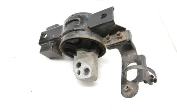 KIA Rio Engine mount bracket 218351G100