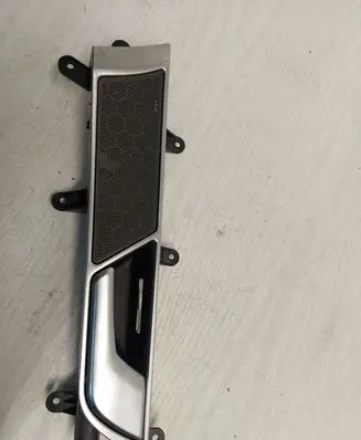 Audi A6 S6 C6 4F Front door interior handle 4F0837020