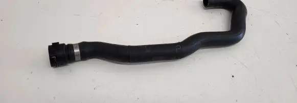 Coolant pipe/hose