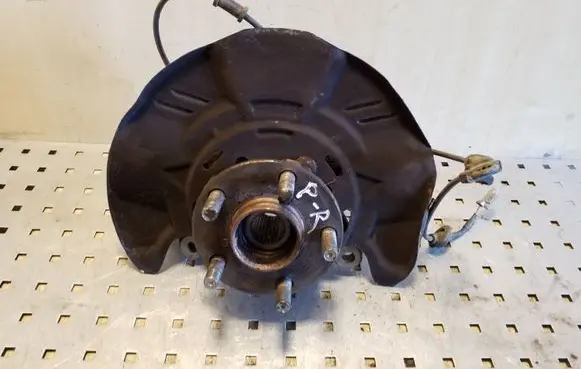 Subaru Outback Front wheel hub