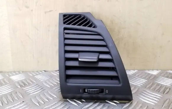 BMW 1 E81 E87 Dashboard side air vent grill/cover trim 705918812 P010204439