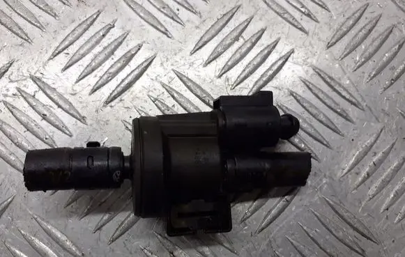 Audi A6 S6 C6 4F Valve vacuum 06E906517A