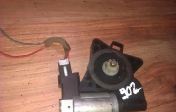 Front door window regulator motor