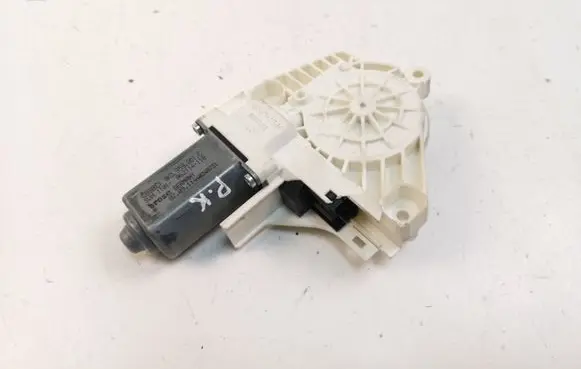Audi A1 Front door window regulator motor 8K0959801C
