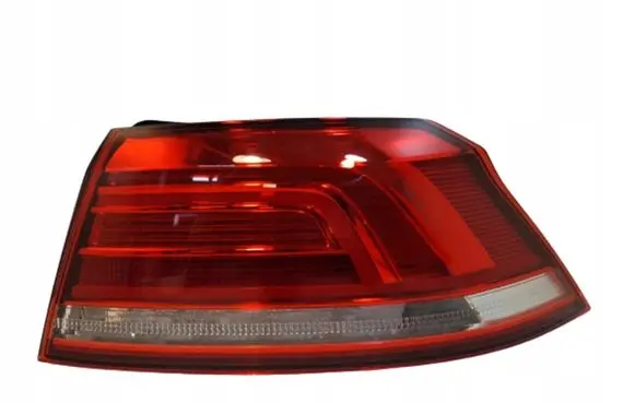 Volkswagen PASSAT B8 Rear/tail lights 3G5945096B