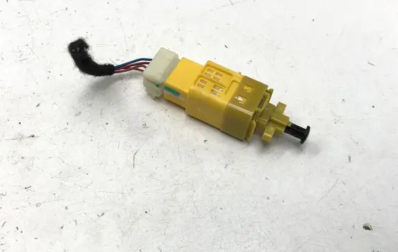 Chery 7 Brake pedal sensor switch 808002121AA