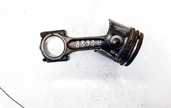 Volvo V50 Piston with connecting rod