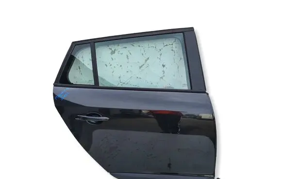 Renault Megane III Rear door 