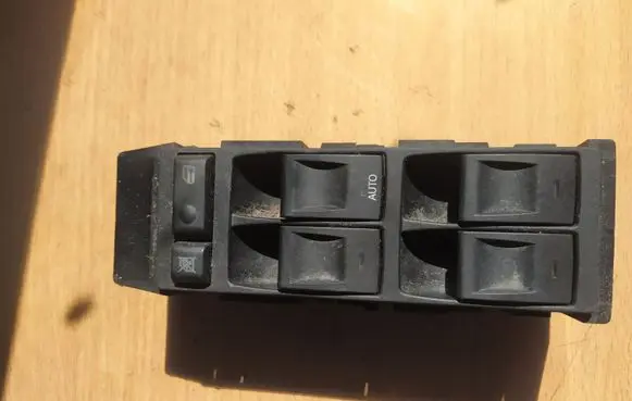 Jeep Cherokee Electric window control switch 56040538AG 43165A