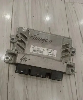 Renault Twingo II Engine control unit/module ECU S120200113A
