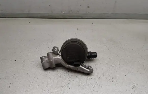 Mercedes-Benz E W213 Electric auxiliary coolant/water pump 0392023335 A0005005400