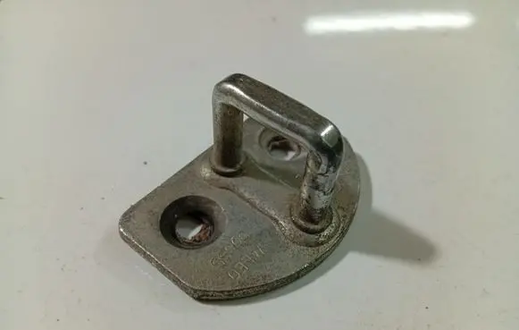 Renault Clio III Front door lock loop/hook striker