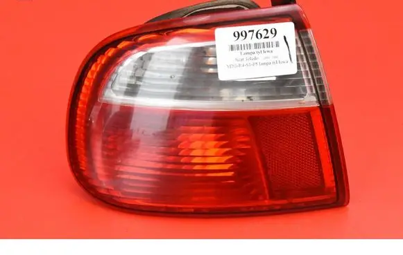 Seat Toledo II (1M) Rear/tail lights 1M5945095B