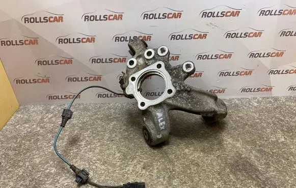 Honda CR-V Rear wheel hub spindle/knuckle 