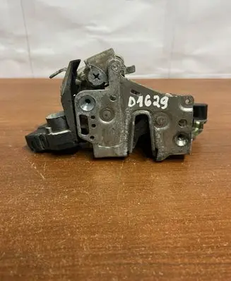 Mercedes-Benz C W202 Other interior part A2027201235 D1629