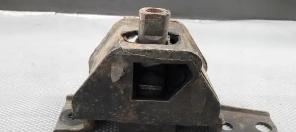 Fiat Seicento/600 Engine mount vacuum valve 