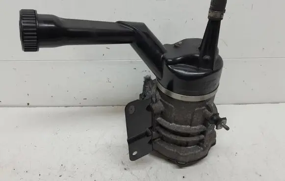 Citroen C4 Grand Picasso Power steering pump 9685051580