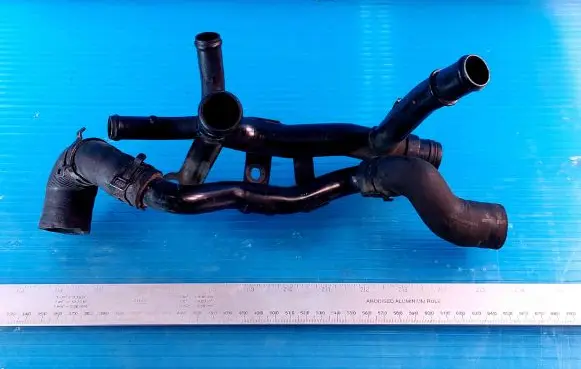 Volkswagen Crafter Engine coolant pipe/hose 03L121049G