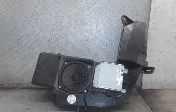 Audi A4 S4 B7 8E 8H Subwoofer speaker 8E9035382D 8E9035223D