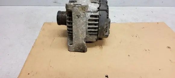 Mercedes-Benz A W169 Generator/alternator A64015402 2542952B TG15C057