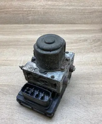 Toyota Avensis Verso ABS Pump 4451044050
