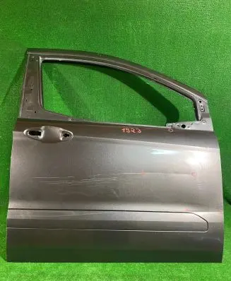 Ford Transit Courier Front door