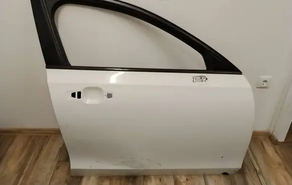 Volvo S90, V90 Front door 