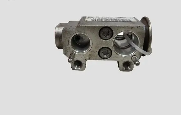 BMW 3 E90 E91 Air conditioning (A/C) expansion valve 6411922607802