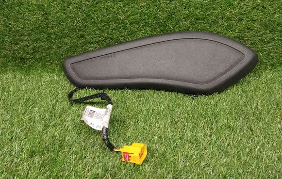 Ford Fusion II Seat airbag DG9354611D10 DG9354611D10AE35B8
