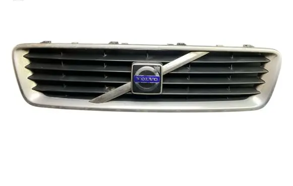 Volvo C30 Front bumper upper radiator grill 30657194 30655403