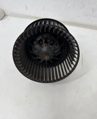 Ford Focus Heater fan/blower AV6N18456AA 0000985503