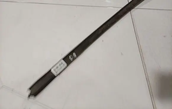 Opel Zafira A Front door glass trim molding 