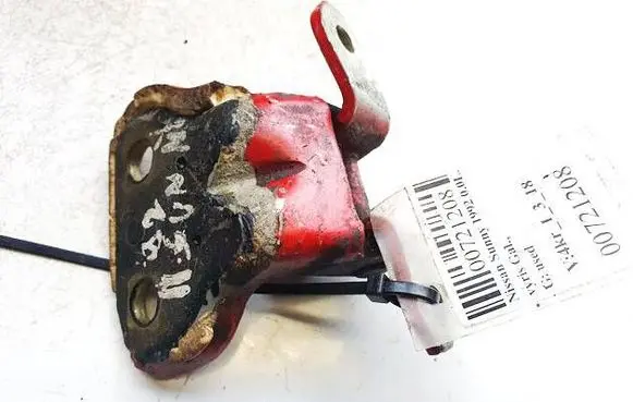 Nissan Sunny Rear door lower hinge