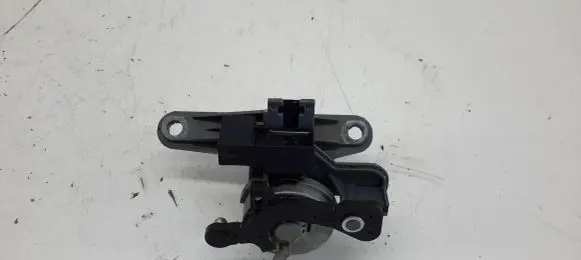 Audi A3 S3 8L Tailgate exterior lock 8D9827573A