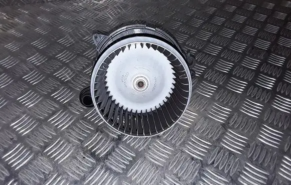 Renault Sandero II Heater fan/blower 5P3730200
