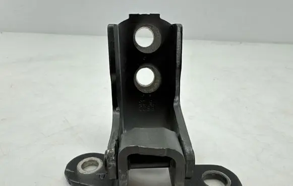 Toyota Yaris Cross Front door upper hinge ES03